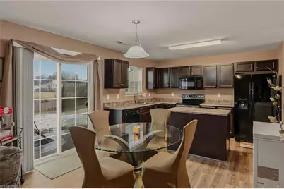 3855 Foliage Drive, Winston-Salem, NC 27101 - Photo 7