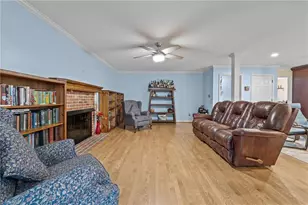 3 Sawmill Ct, Greensboro, NC 27407 - Photo 9