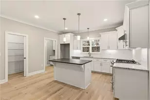 3961 Rookwood Ln, Winston-Salem, NC 27106 - Photo 7