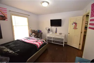 2632 Amesbury Road, Winston-Salem, NC 27103 - Photo 19