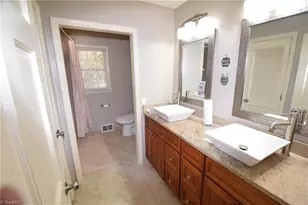 2632 Amesbury Rd, Winston-Salem, NC 27103 - Photo 17