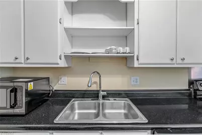 5735 Bramblegate Road, Greensboro, NC 27409 - Photo 13