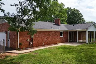 140 Hidden Hills Dr, Kernersville, NC 27284 - Photo 5
