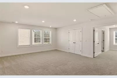 8867 Bakersfield Drive, Kernersville, NC 27284 - Photo 19