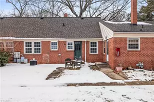 1236 Pamlico Dr, Greensboro, NC 27408 - Photo 3