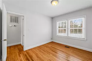 1236 Pamlico Dr, Greensboro, NC 27408 - Photo 15