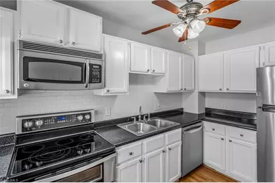 1236 Pamlico Drive, Greensboro, NC 27408 - Photo 9