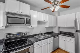 1236 Pamlico Dr, Greensboro, NC 27408 - Photo 9