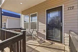 719 Meadowgreen Village Dr, Eden, NC 27288 - Photo 25