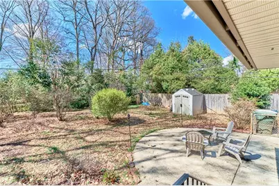 915 Onslow Drive, Greensboro, NC 27408 - Photo 43