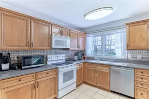 915 Onslow Dr, Greensboro, NC 27408 - Photo 17