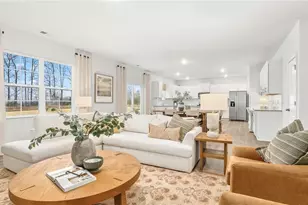 553 Forest Creek Dr, Winston-Salem, NC 27107 - Photo 9