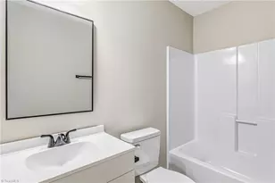 708 Garrett St, Greensboro, NC 27406 - Photo 23