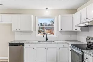 708 Garrett St, Greensboro, NC 27406 - Photo 13