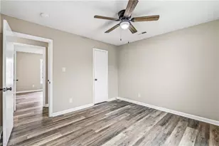 708 Garrett St, Greensboro, NC 27406 - Photo 17