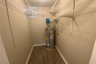 832 Cummins St, High Point, NC 27262 - Photo 9