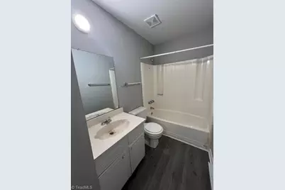 235 Corona Street #302, Winston-Salem, NC 27103 - Photo 9