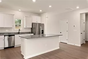 243 Macintosh Dr, King, NC 27021 - Photo 3