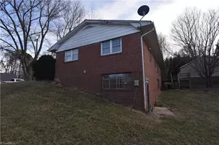 3808 Cash Dr, Winston-Salem, NC 27107 - Photo 3