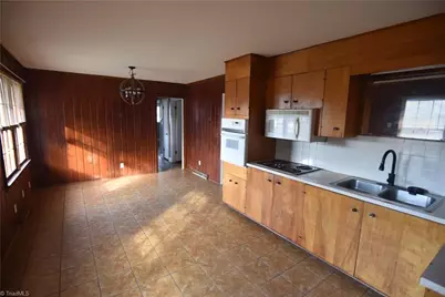 3808 Cash Drive, Winston-Salem, NC 27107 - Photo 9