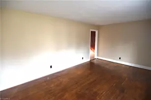 3808 Cash Dr, Winston-Salem, NC 27107 - Photo 5