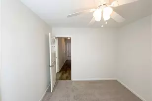 5757 Fox Chase Dr, Winston-Salem, NC 27105 - Photo 13