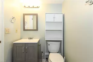 704 Glendale Dr, Greensboro, NC 27406 - Photo 21