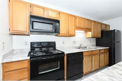 704 Glendale Drive #E, Greensboro, NC 27406 - Photo 7