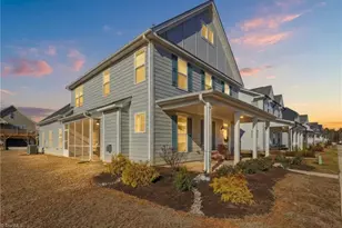 1720 Eastover Dr, Kernersville, NC 27284 - Photo 1