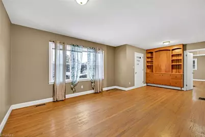 316 W Main Street, Jefferson, NC 28640 - Photo 7