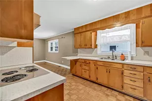 316 W Main St, Jefferson, NC 28640 - Photo 11