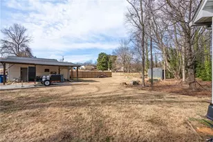 503 N Greenbriar St, Liberty, NC 27298 - Photo 25