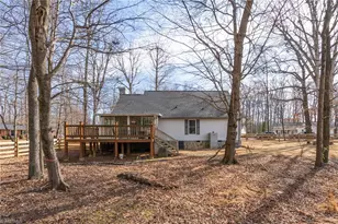 503 N Greenbriar St, Liberty, NC 27298 - Photo 27