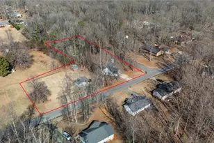 503 N Greenbriar St, Liberty, NC 27298 - Photo 33