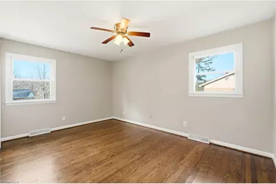 3202 Shallowford Drive, Greensboro, NC 27406 - Photo 23