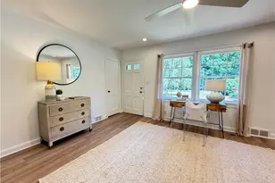 2703 Rockwood Rd, Greensboro, NC 27408 - Photo 9