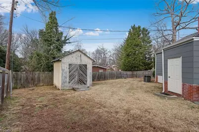 2703 Rockwood Road, Greensboro, NC 27408 - Photo 27