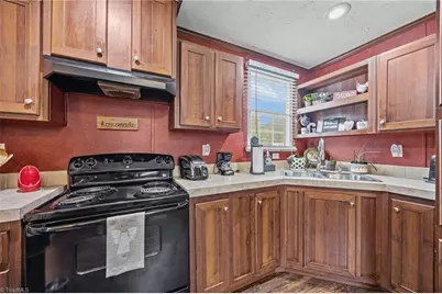 2986 Worth Lane, Haw River, NC 27258 - Photo 9