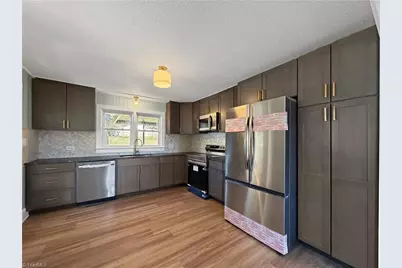 902 Welborn Avenue, Wilkesboro, NC 28697 - Photo 9