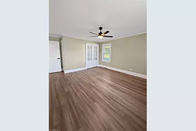 902 Welborn Avenue, Wilkesboro, NC 28697 - Photo 17