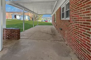 902 Welborn Ave, Wilkesboro, NC 28697 - Photo 3