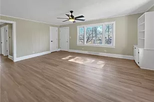 902 Welborn Ave, Wilkesboro, NC 28697 - Photo 7