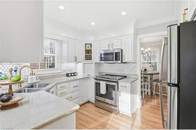 2021 Tennyson Drive, Greensboro, NC 27410 - Photo 9