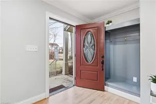 2021 Tennyson Dr, Greensboro, NC 27410 - Photo 7