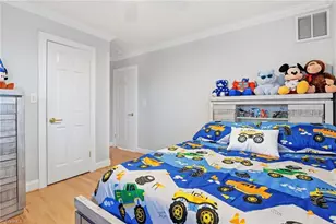 2021 Tennyson Dr, Greensboro, NC 27410 - Photo 23