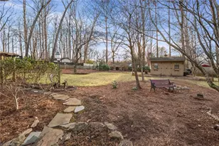 2021 Tennyson Dr, Greensboro, NC 27410 - Photo 33