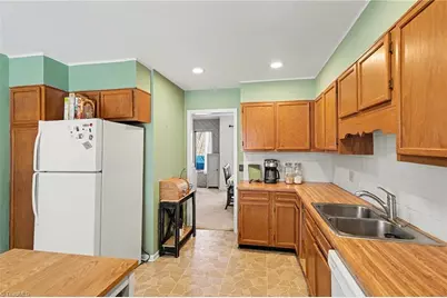 5367 Larch Court, Winston-Salem, NC 27104 - Photo 13