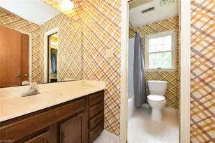 1927 Fleming Rd, Greensboro, NC 27410 - Photo 23