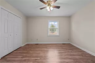 2753 Cottage Pl, Greensboro, NC 27455 - Photo 13