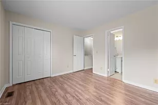 2753 Cottage Pl, Greensboro, NC 27455 - Photo 15